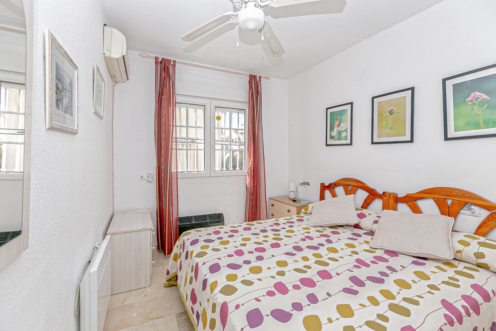 2 Zimmer Bungalow zu verkaufen in Playa Flamenca mit Pool - 199.999 € (Ref: 9344391)