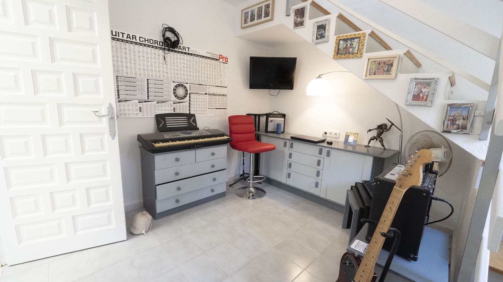 3 bedroom Villa for sale in San Luis with pool - € 335,000 (Ref: 9355686)