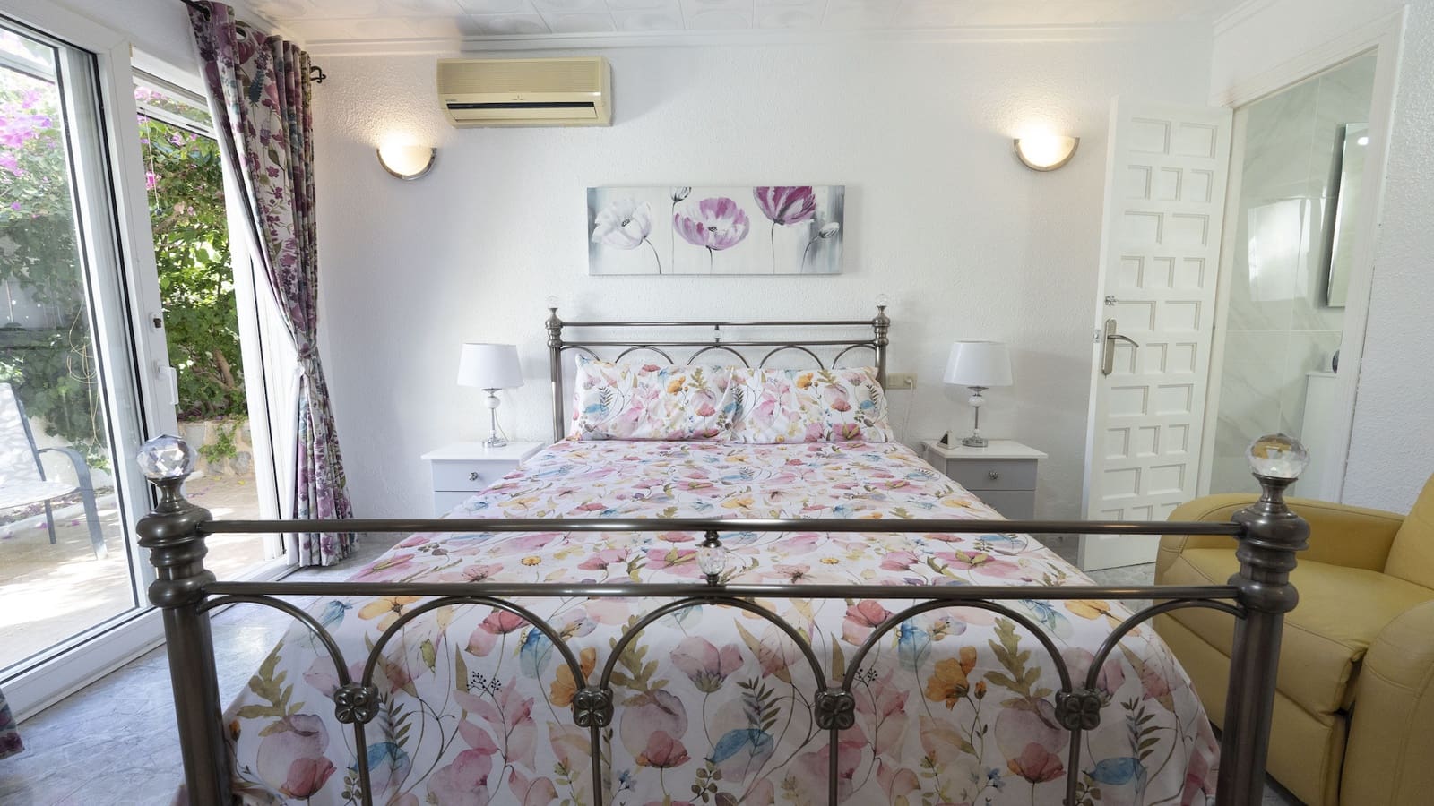 3 bedroom Villa for sale in San Luis with pool - € 335,000 (Ref: 9355686)