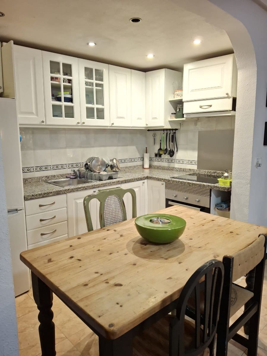 2 bedroom Apartment for sale in Playa Flamenca with pool - € 144,950 (Ref: 9357441)