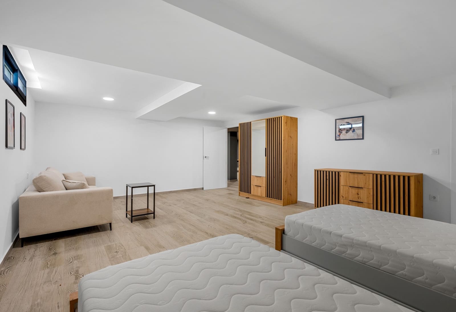 4 chambre Villa/Maison à vendre à Los Alcazares avec piscine - 649 000 € (Ref: 9361977)