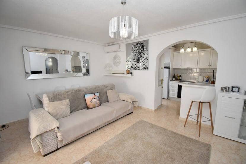 2 bedroom Bungalow for sale in Orihuela Costa with pool - € 219,999 (Ref: 9394359)