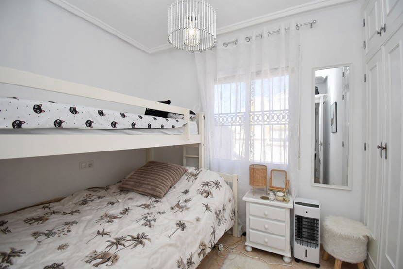 2 bedroom Bungalow for sale in Orihuela Costa with pool - € 219,999 (Ref: 9394359)