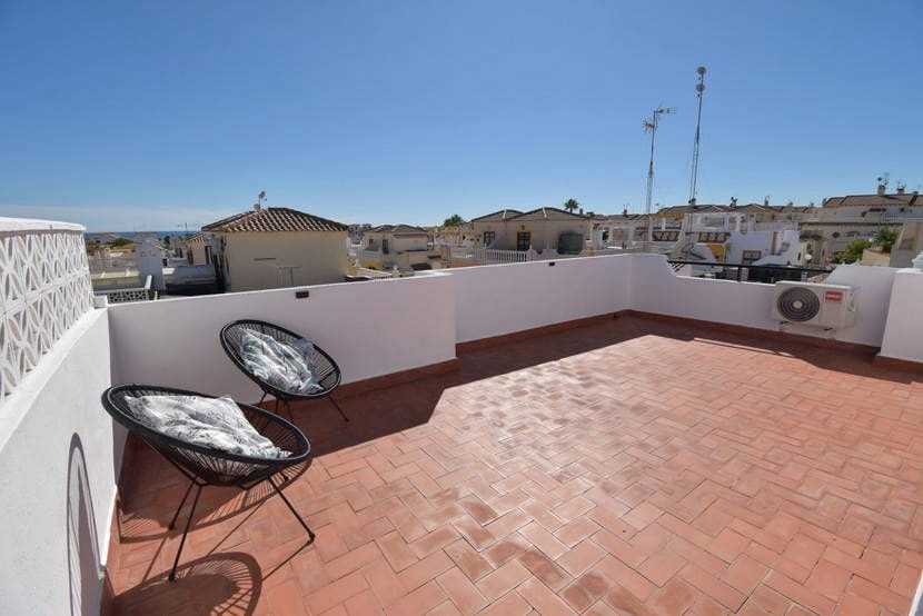 3 bedroom Townhouse for sale in Orihuela Costa with pool - € 249,999 (Ref: 9394489)