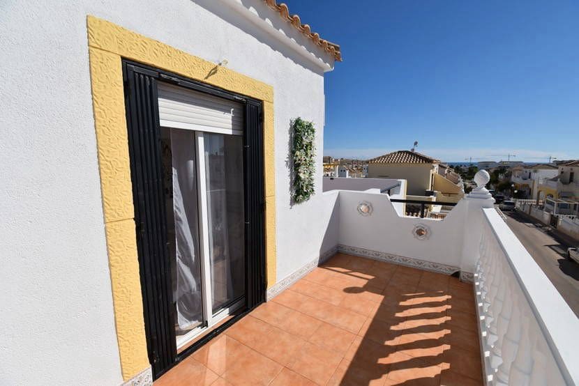 3 Zimmer Haus zu verkaufen in Orihuela Costa mit Pool - 249.999 € (Ref: 9394489)