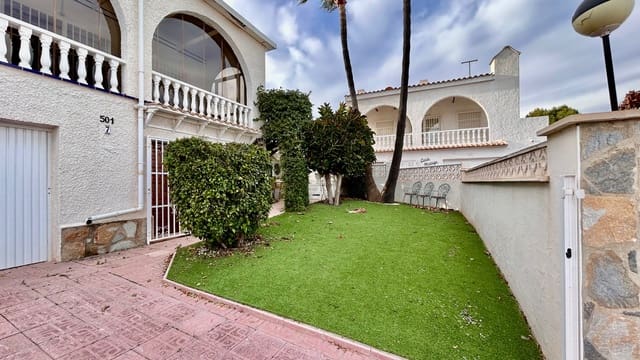 3 soveværelse Villa til salg i Villamartin, Orihuela med swimmingpool garage - € 279.950 (Ref: 9414559)