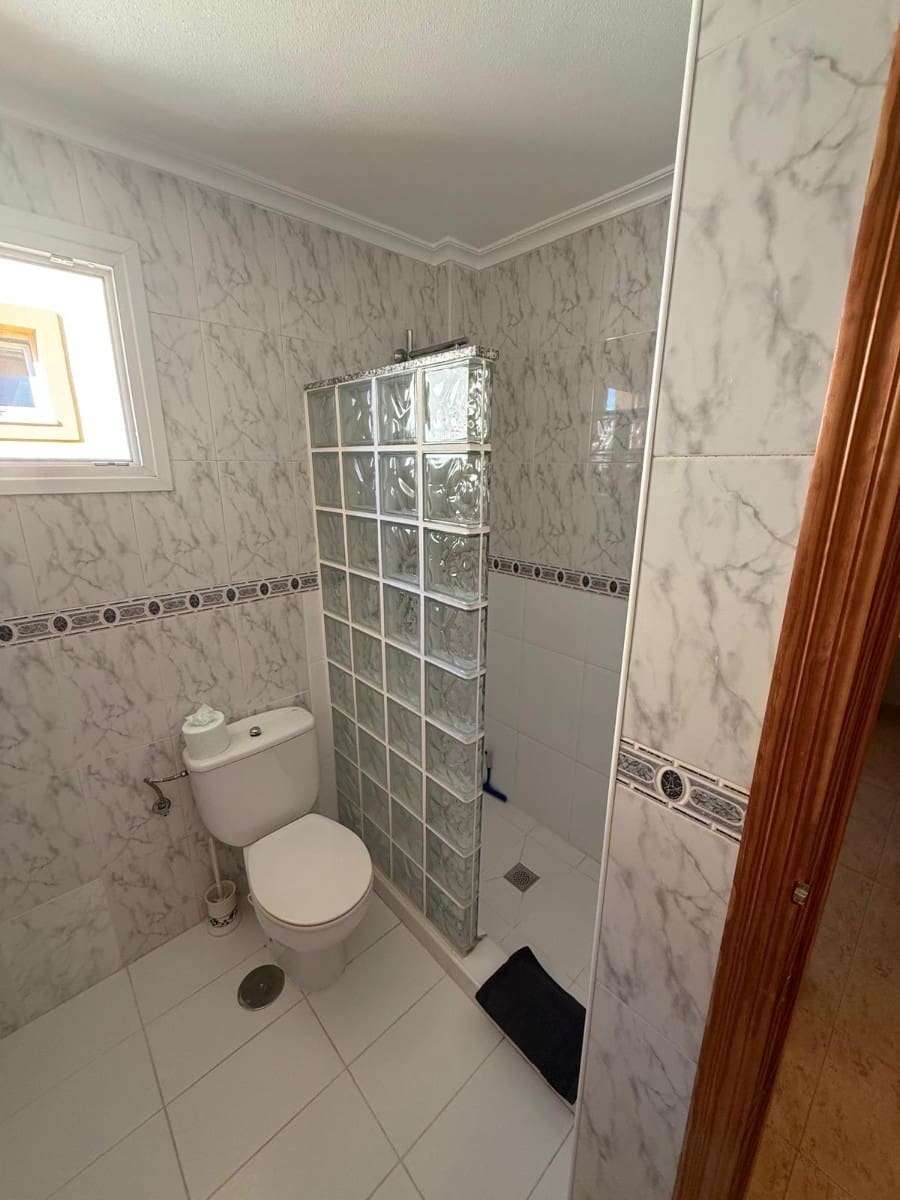 2 sovrum Lägenhet att hyra i Playa Flamenca med pool garage - 750 € (Ref: 9415312)