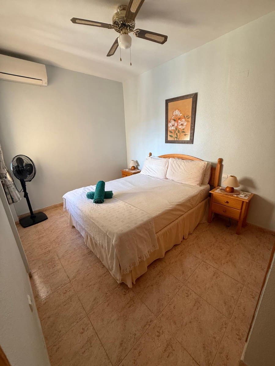 2 sovrum Lägenhet att hyra i Playa Flamenca med pool garage - 750 € (Ref: 9415312)