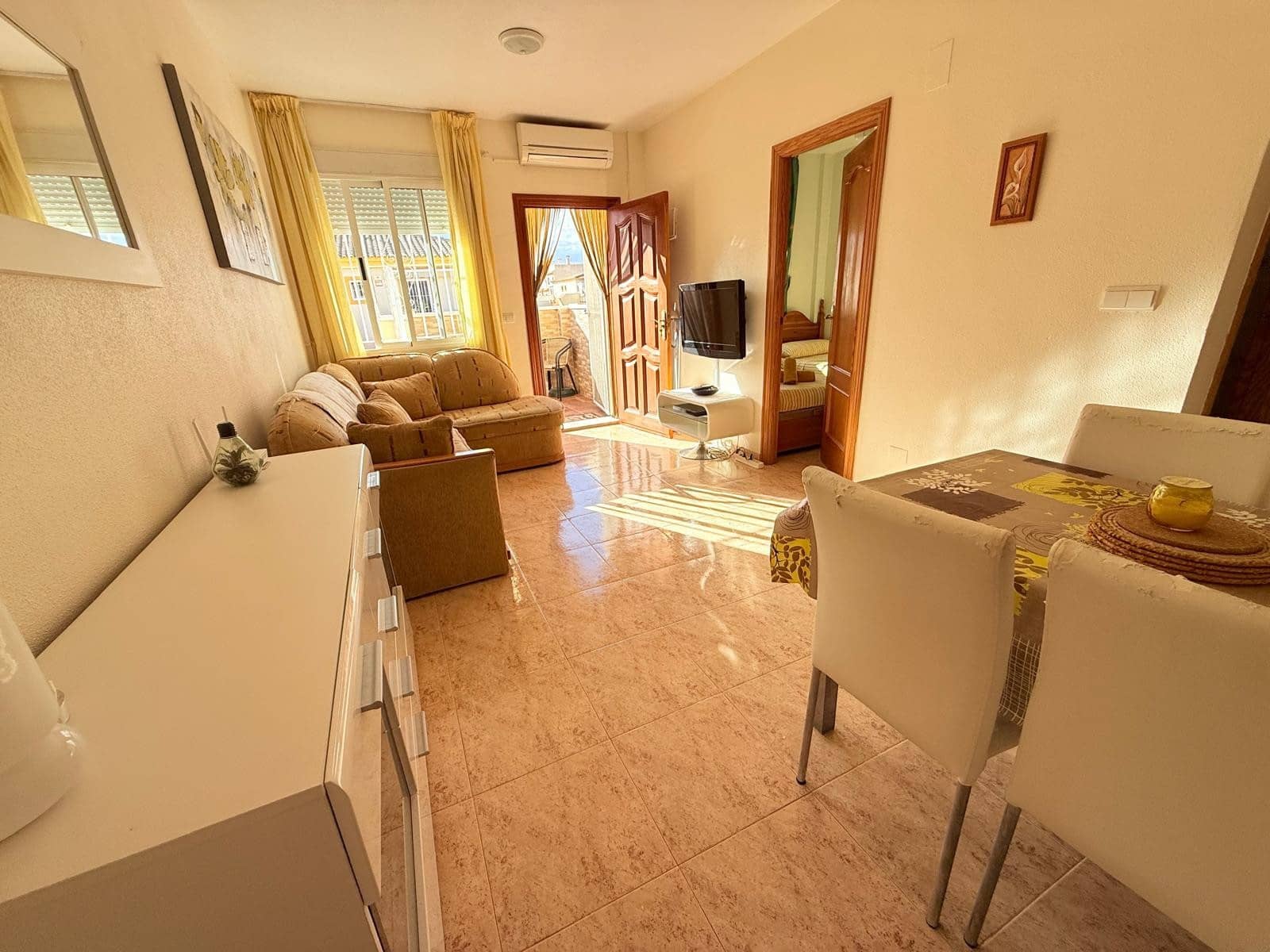 2 sovrum Lägenhet att hyra i Playa Flamenca med pool garage - 750 € (Ref: 9415312)