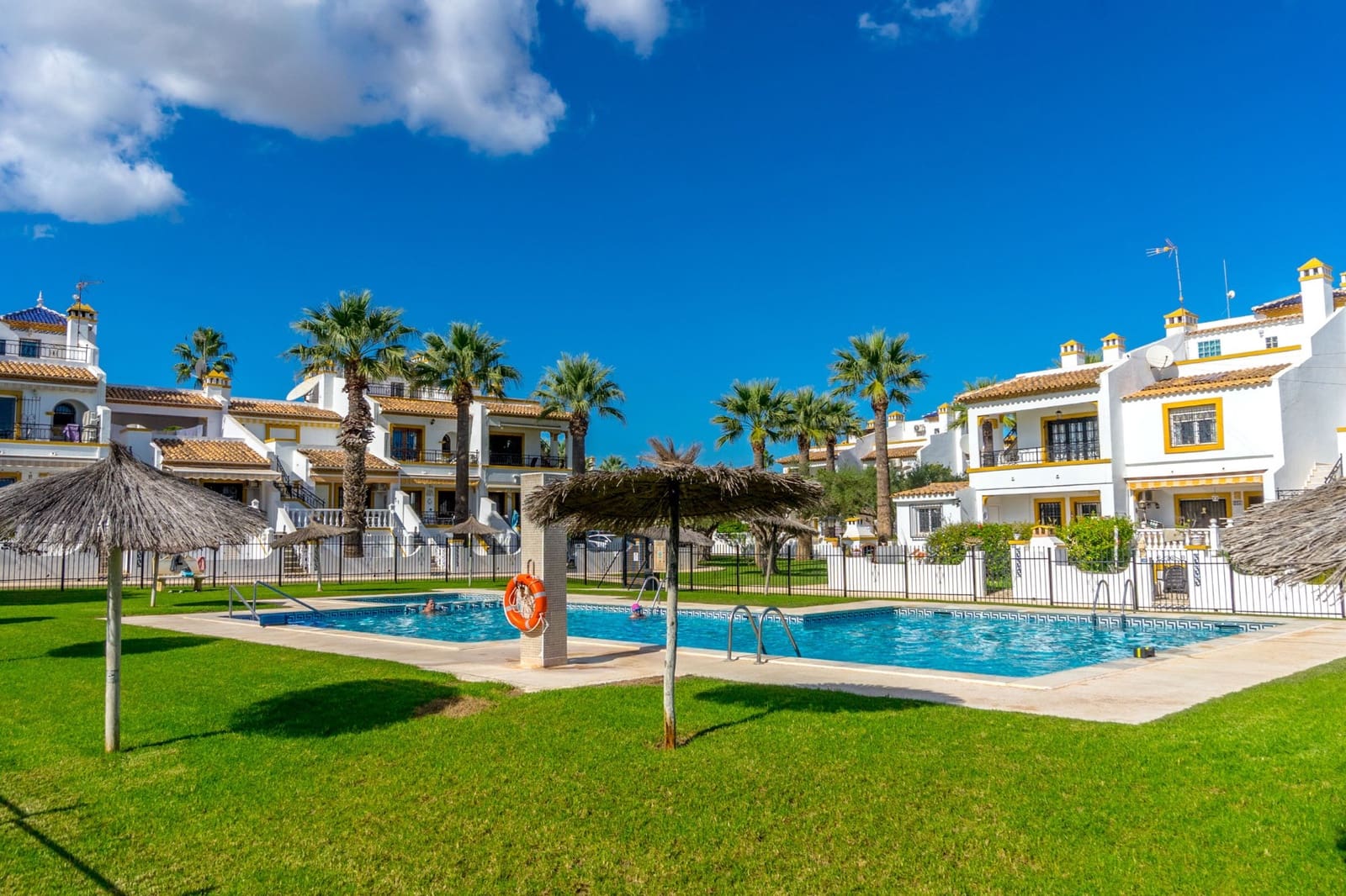 Apartamento de 3 habitaciones en Villamartin en venta - 199.000 € (Ref: 9419368)