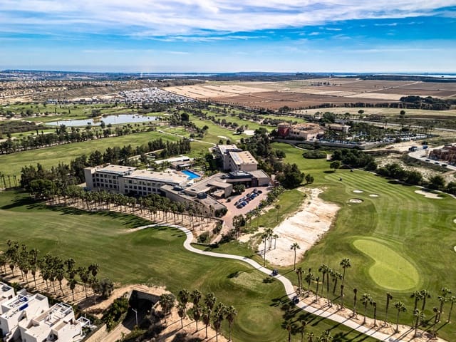 3 Zimmer Villa zu verkaufen in Algorfa - 660.000 € (Ref: 9430850)