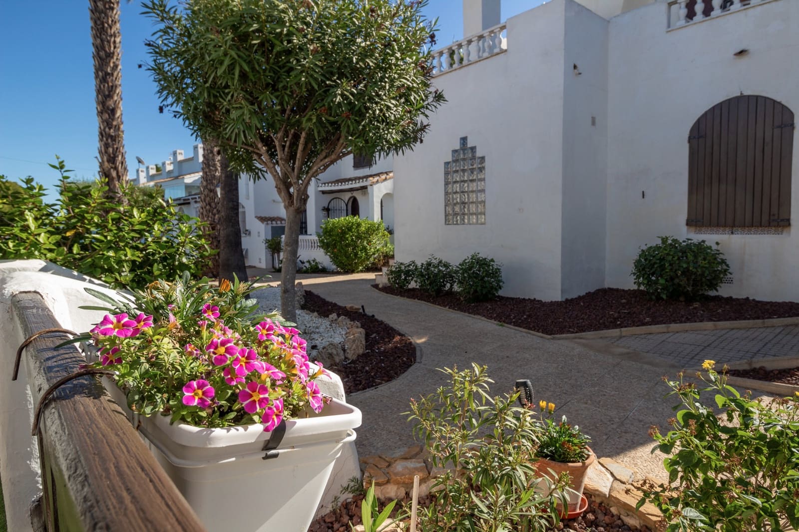 Pareado de 2 habitaciones en Villamartin en venta - 299.000 € (Ref: 9494473)