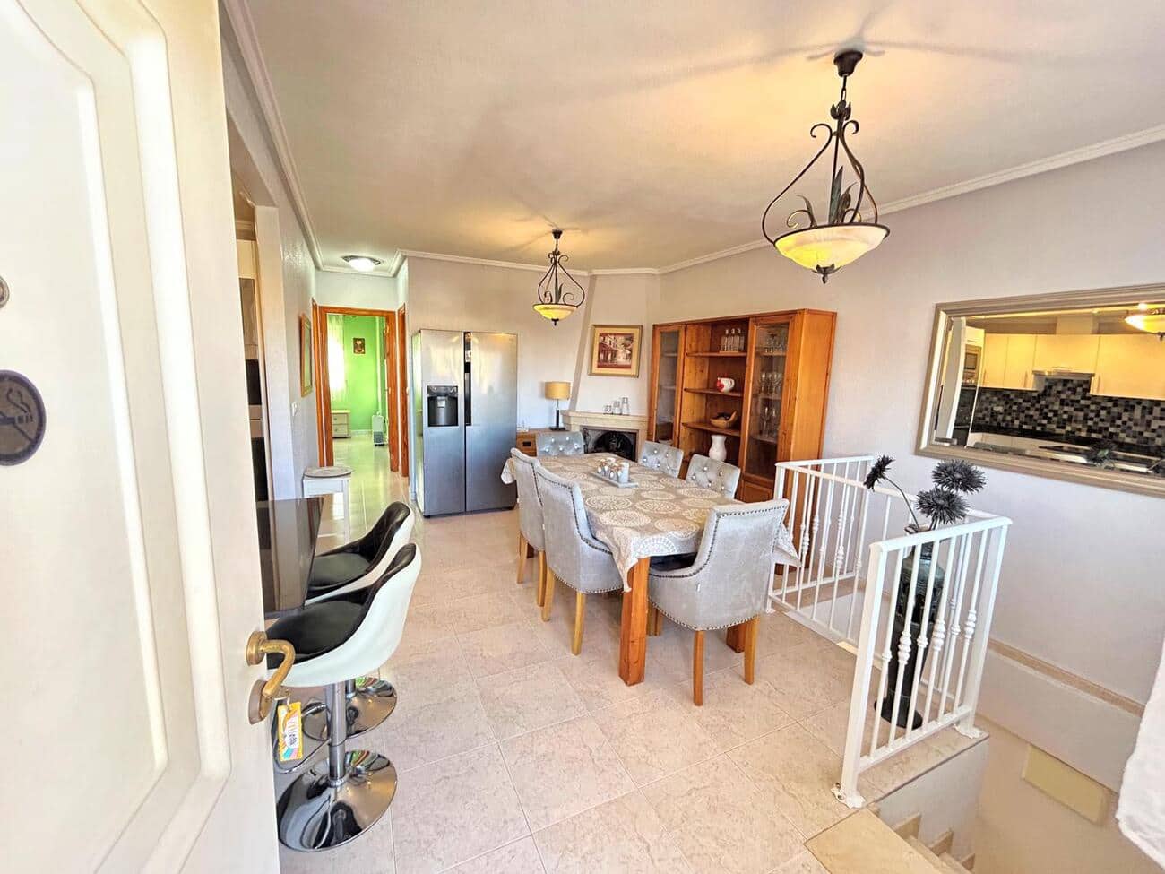 4 soverom Hus til salgs i Villamartin med svømmebasseng garasje - € 249 900 (Ref: 9498136)