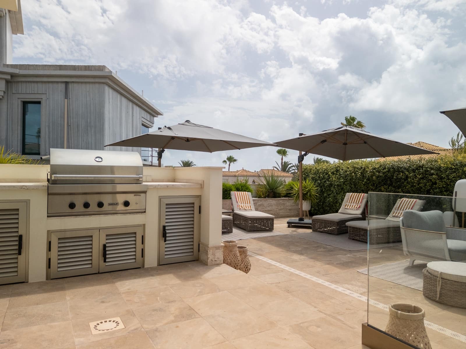 Chalet de 6 habitaciones en La Zenia en venta con piscina garaje - 2.950.000 € (Ref: 9544715)