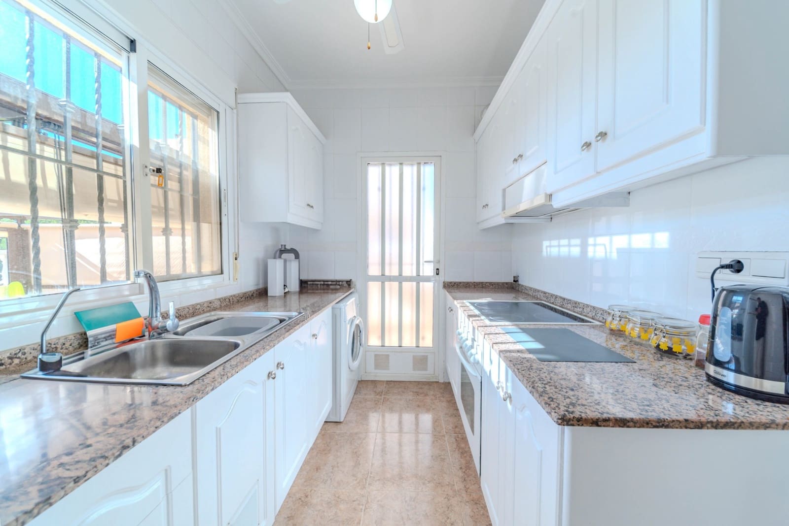 Chalet de 3 habitaciones en Playa Flamenca en venta con piscina garaje - 284.950 € (Ref: 9544878)