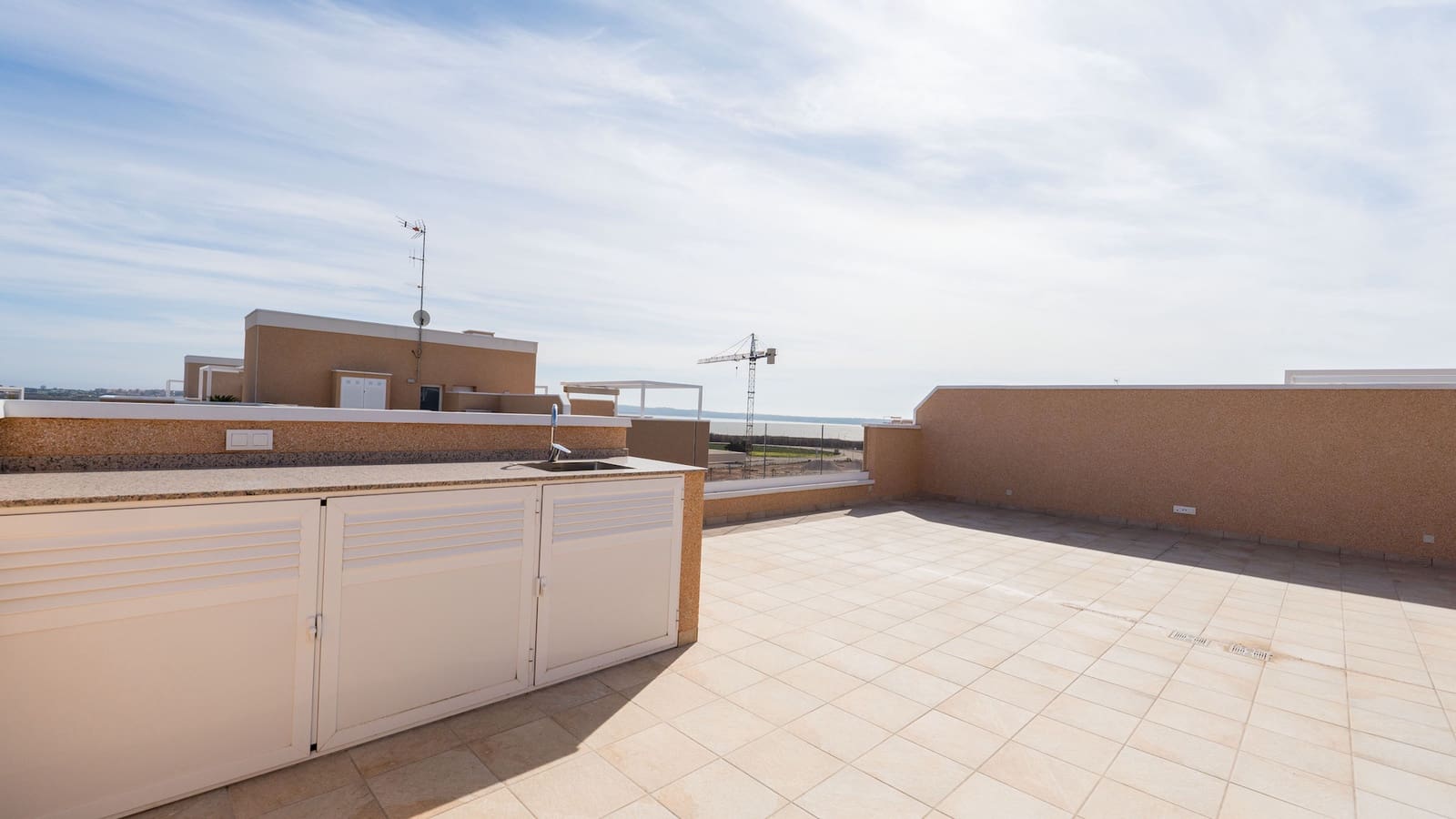 Apartamento de 3 habitaciones en El Raso en venta con piscina garaje - 395.000 € (Ref: 9544881)