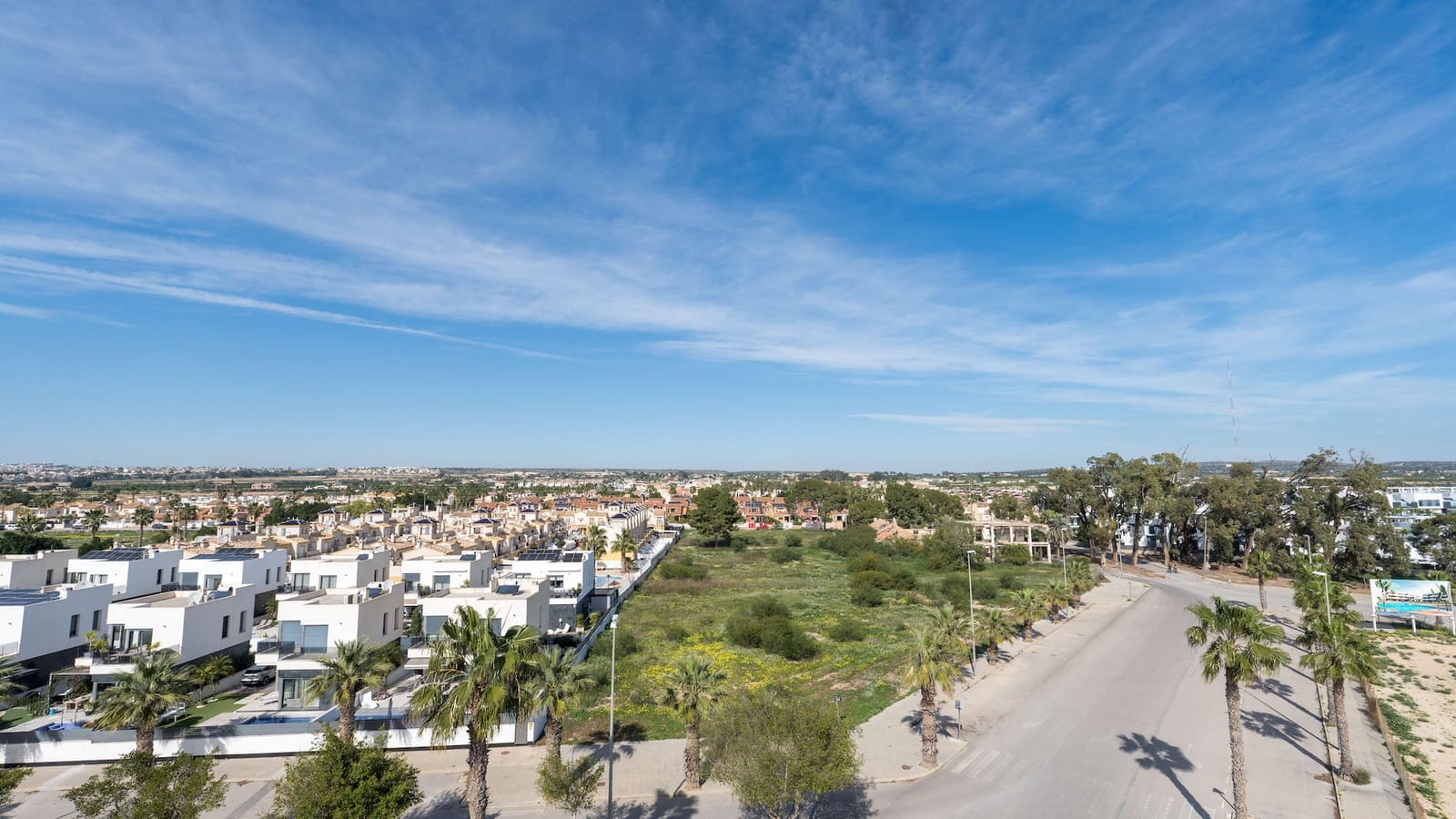 Apartamento de 3 habitaciones en El Raso en venta con piscina garaje - 395.000 € (Ref: 9544881)