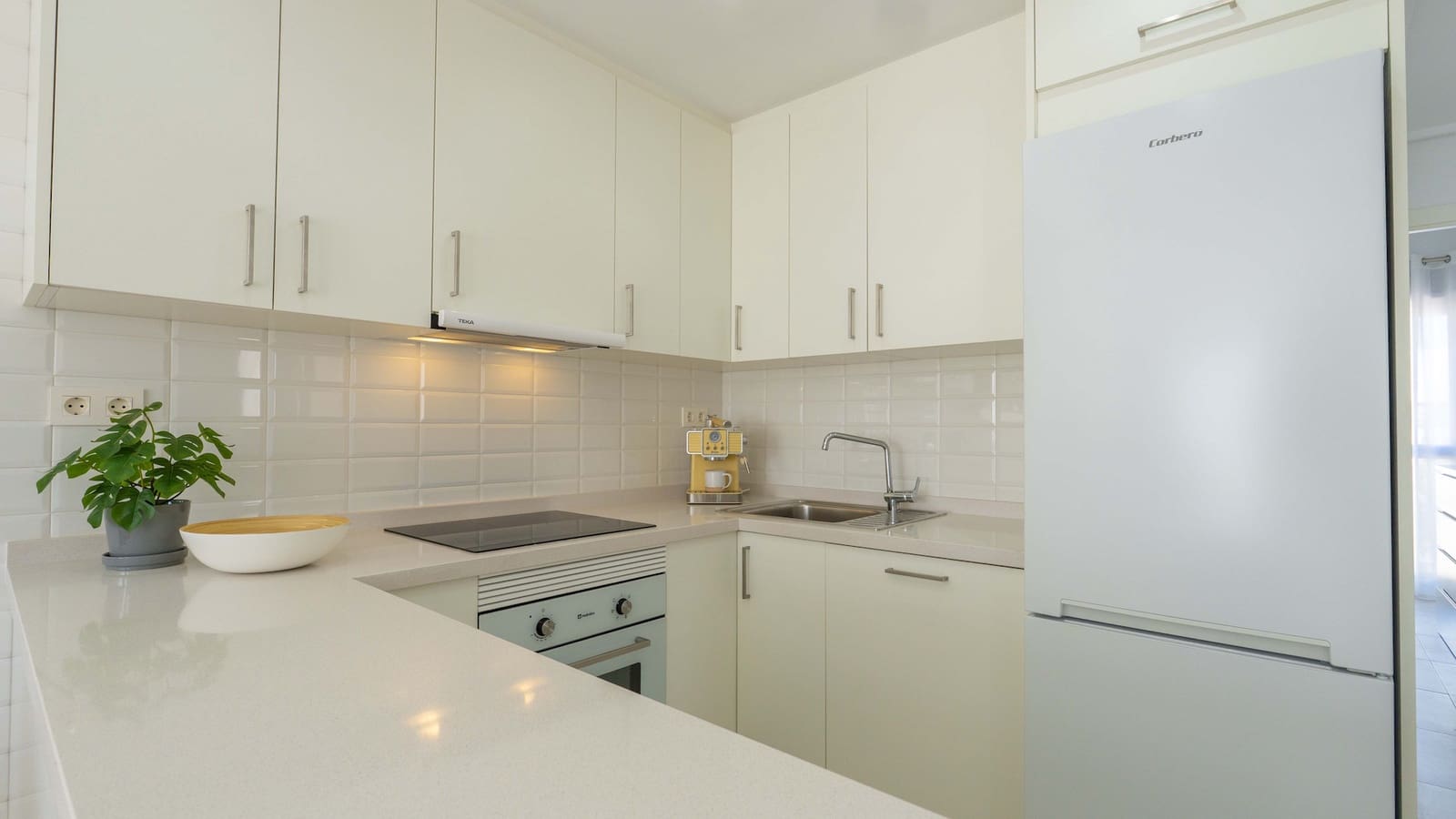 3 bedroom Apartment for sale in Torre de la Horadada with pool garage - € 399,000 (Ref: 9544882)