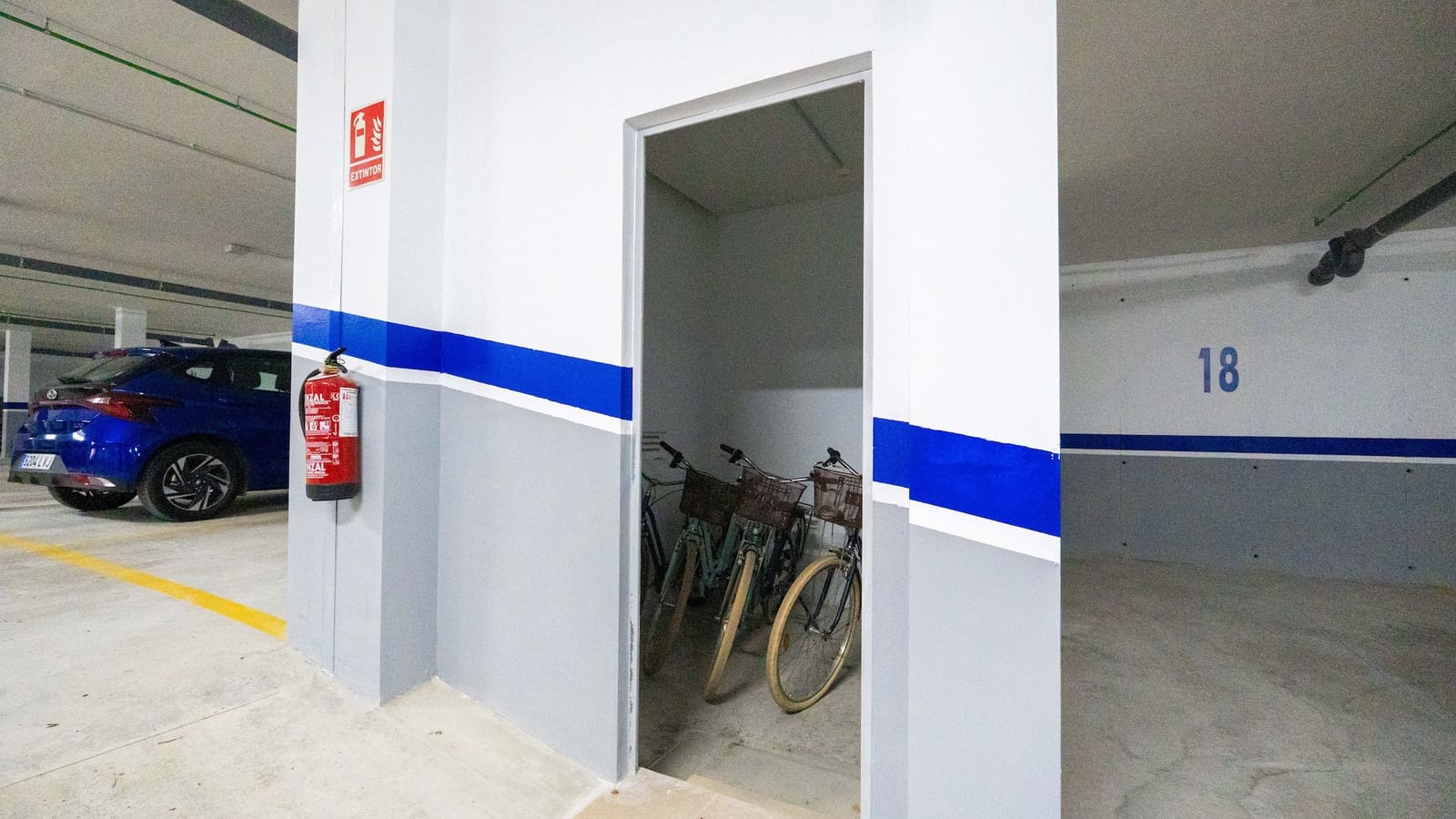 3 bedroom Apartment for sale in Torre de la Horadada with pool garage - € 399,000 (Ref: 9544882)