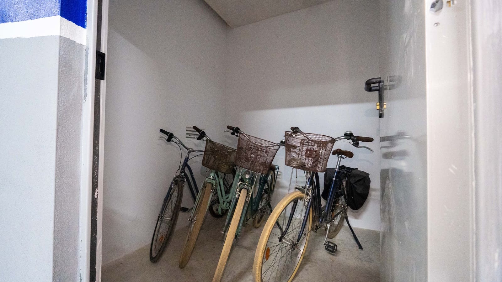 3 bedroom Apartment for sale in Torre de la Horadada with pool garage - € 399,000 (Ref: 9544882)