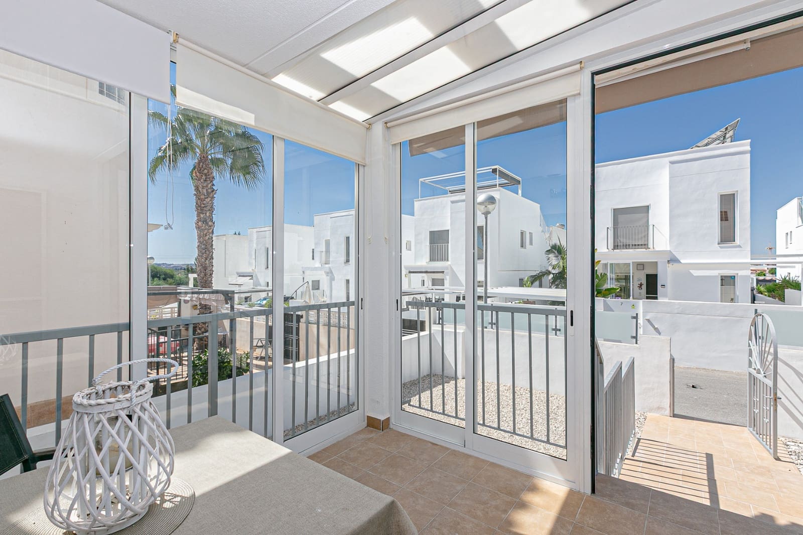 4 makuuhuone Huvila myytävänä paikassa La Marina mukana uima-altaan - 389 000 € (Ref: 9550858)