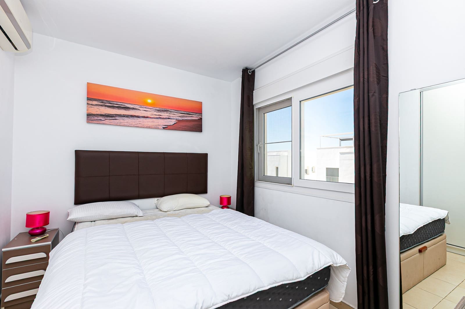 4 makuuhuone Huvila myytävänä paikassa La Marina mukana uima-altaan - 389 000 € (Ref: 9550858)