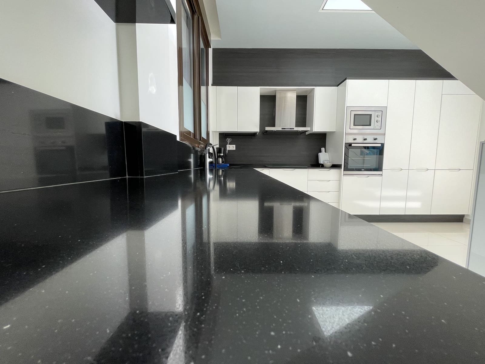 2 soveværelse Semi-Rækkehus til salg i Villamartin med swimmingpool - € 299.000 (Ref: 9550865)