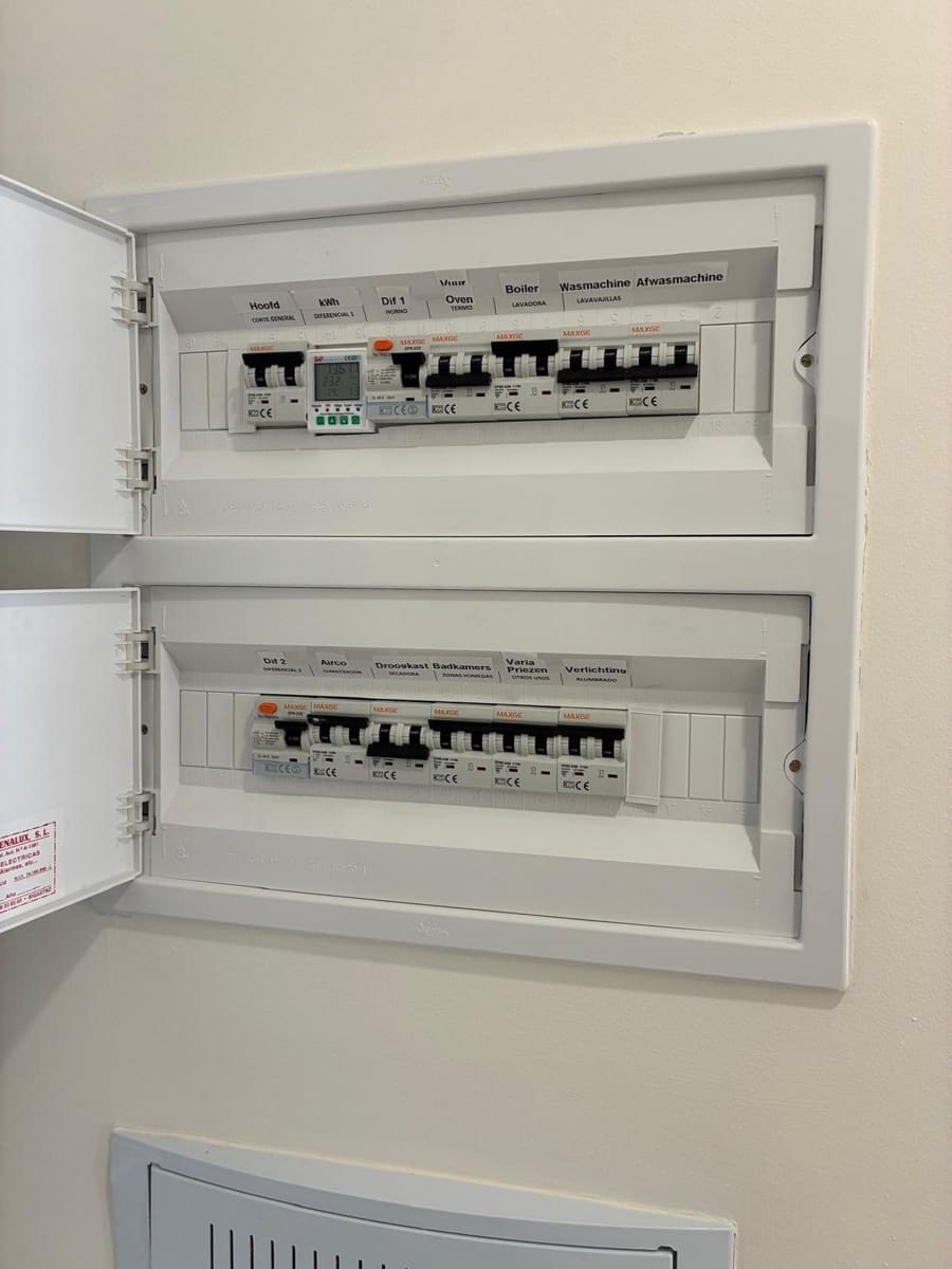 2 soverom Leilighet til salgs i Villamartin med svømmebasseng - € 269 000 (Ref: 9550867)