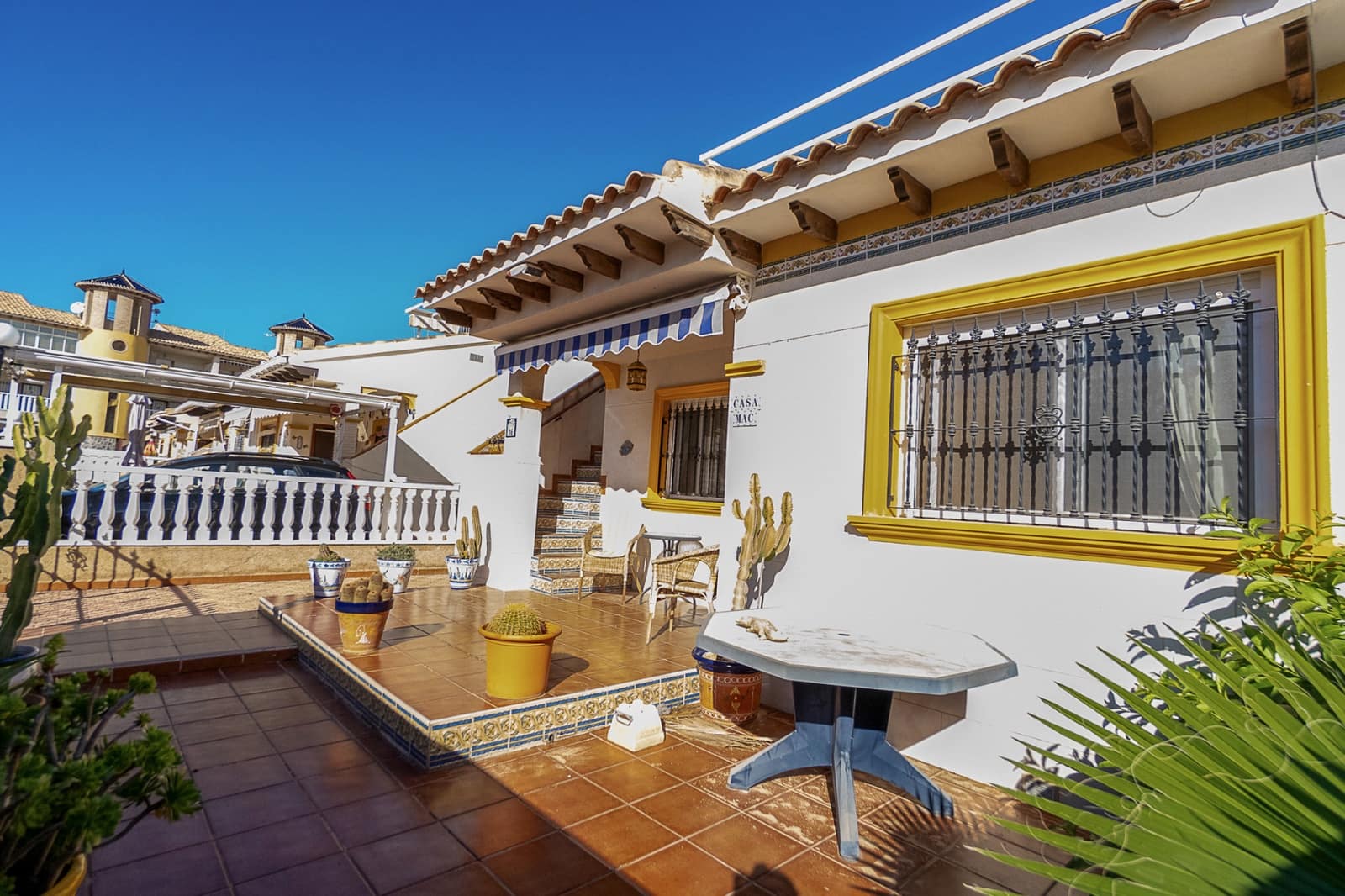 2 quarto Bungalow para venda em La Zenia com piscina - 185 000 € (Ref: 9574177)