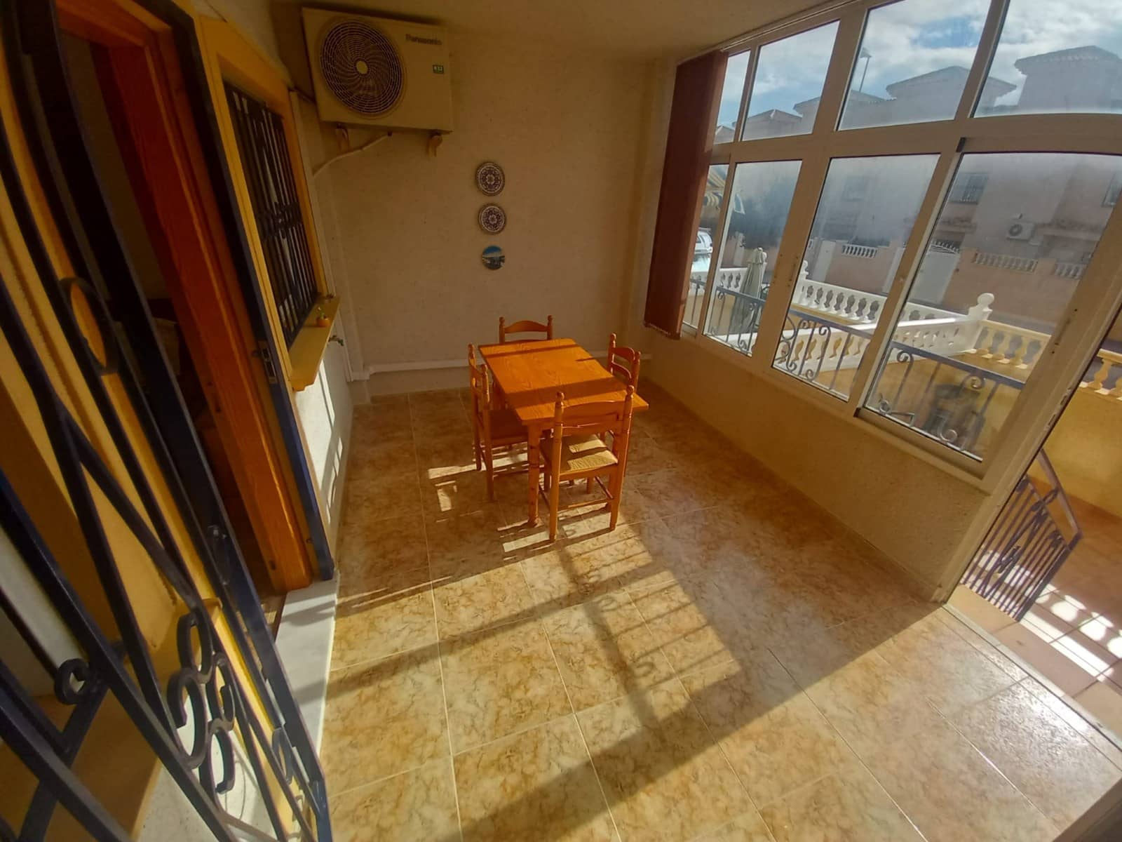 2 soveværelse Lejlighed til salg i Orihuela Costa med swimmingpool garage - € 137.500 (Ref: 9580339)