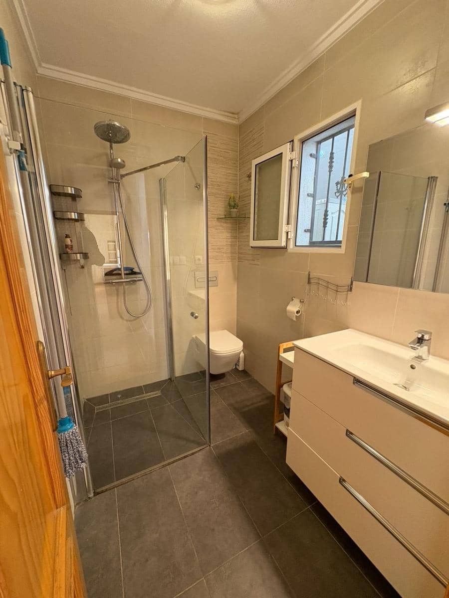 3 sypialnia Dom blizniak na sprzedaż w San Fulgencio z basenem garażem - 199 500 € (Ref: 9582421)