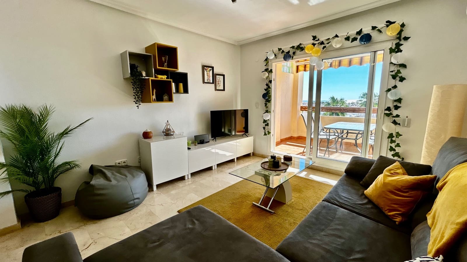 2 bedroom Apartment for sale in Playa Flamenca with pool garage - € 194,950 (Ref: 9606492)
