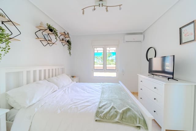 2 sovrum Lägenhet till salu i Playa Flamenca, Orihuela med pool garage - 194 950 € (Ref: 9606492)