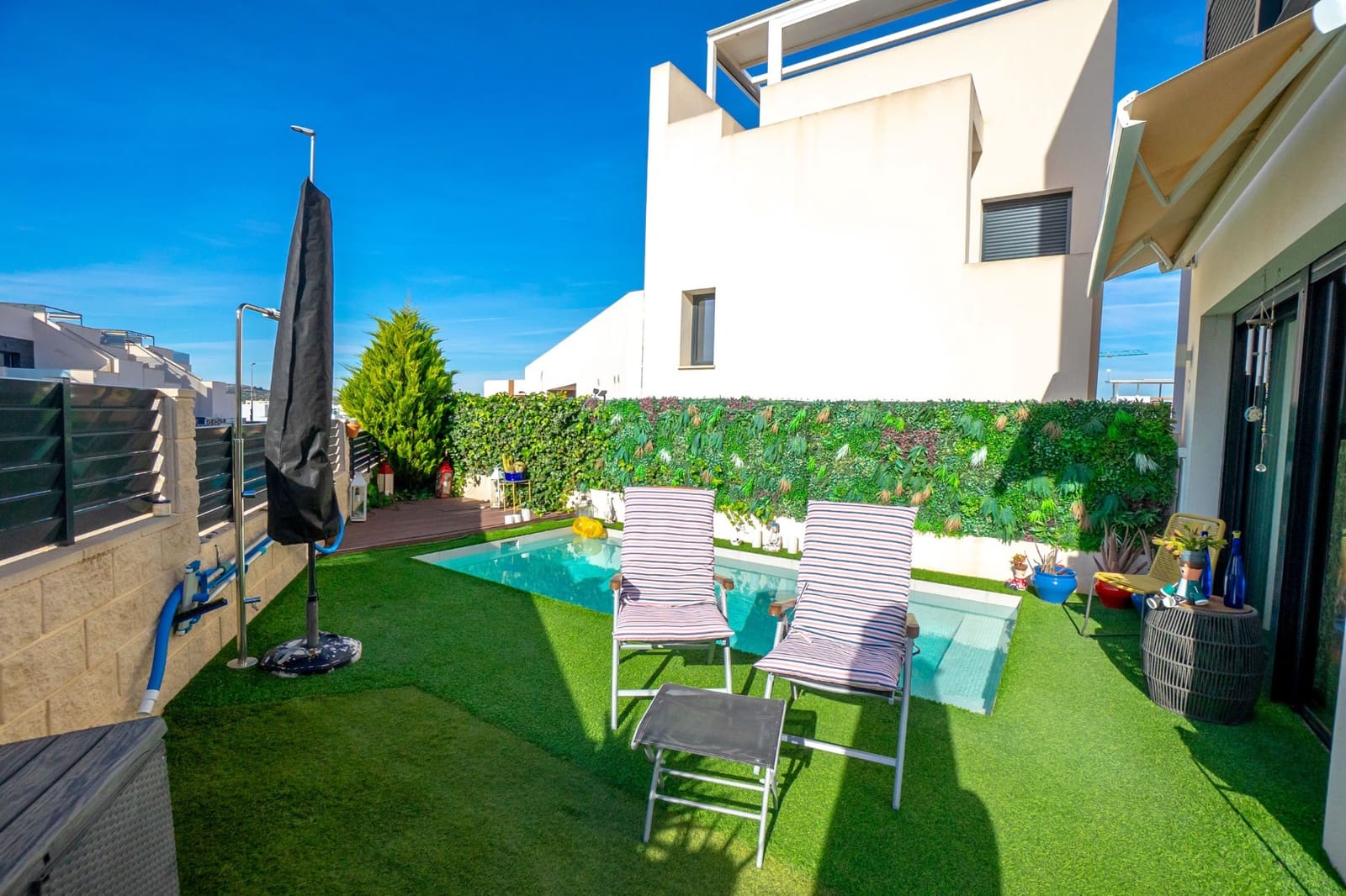 2 soveværelse Villa til salg i Benijofar med swimmingpool garage - € 349.000 (Ref: 9615144)