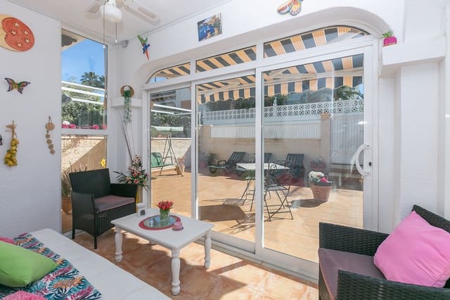 Pareado de 2 habitaciones en Mil Palmeras, Pilar de la Horadada en venta con piscina - 235.000 € (Ref: 9640255)