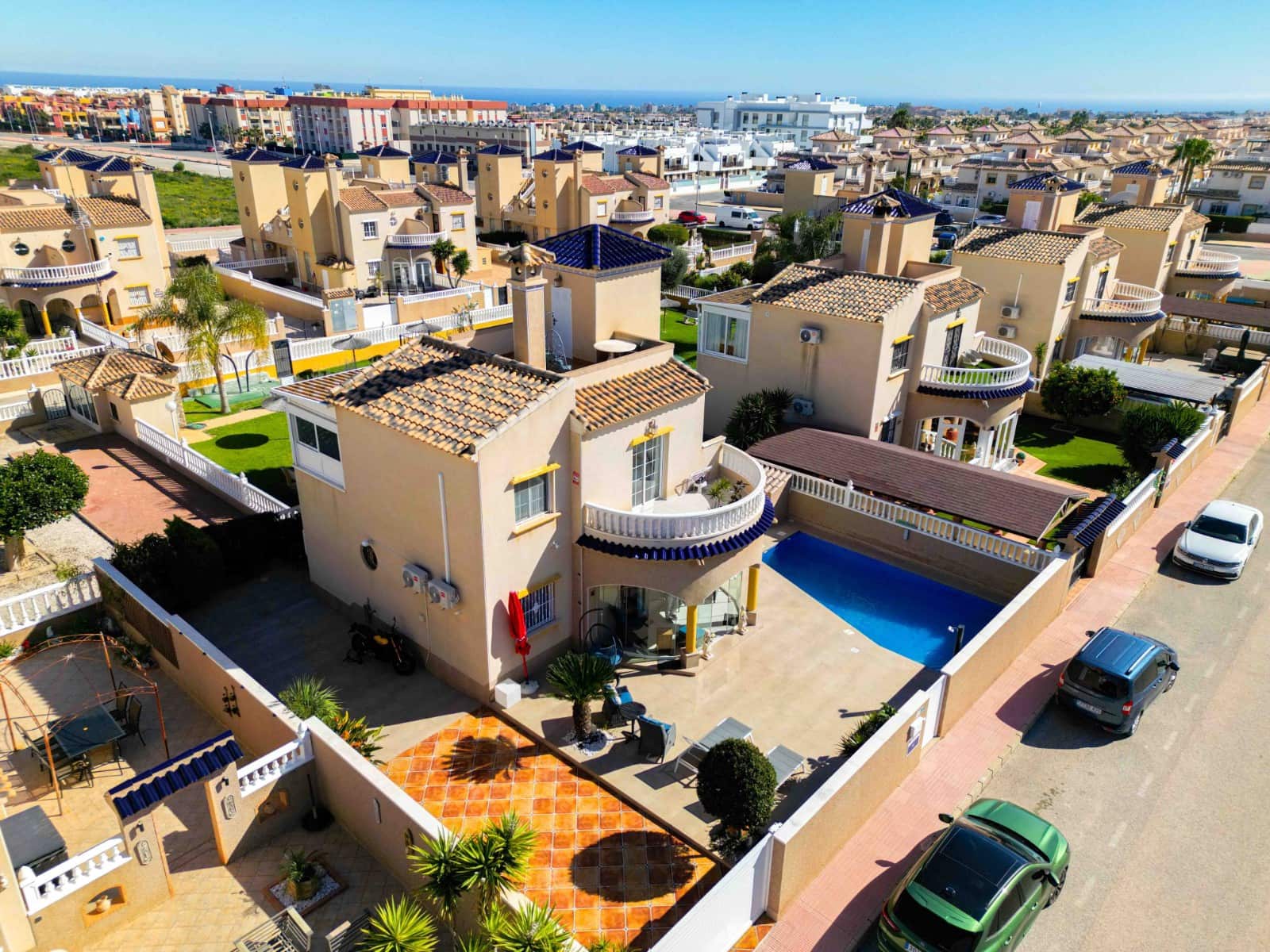 3 camera da letto Villa in vendita in Cabo Roig con piscina garage - 449.950 € (Rif: 9640656)