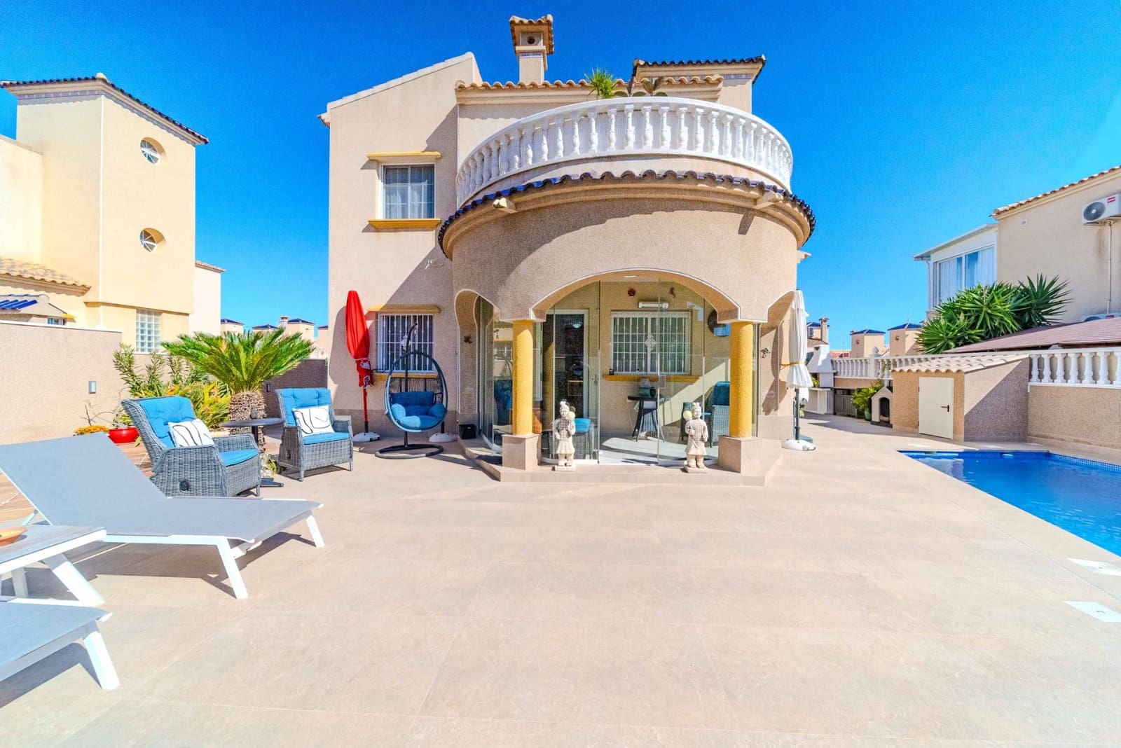 3 camera da letto Villa in vendita in Cabo Roig con piscina garage - 449.950 € (Rif: 9640656)