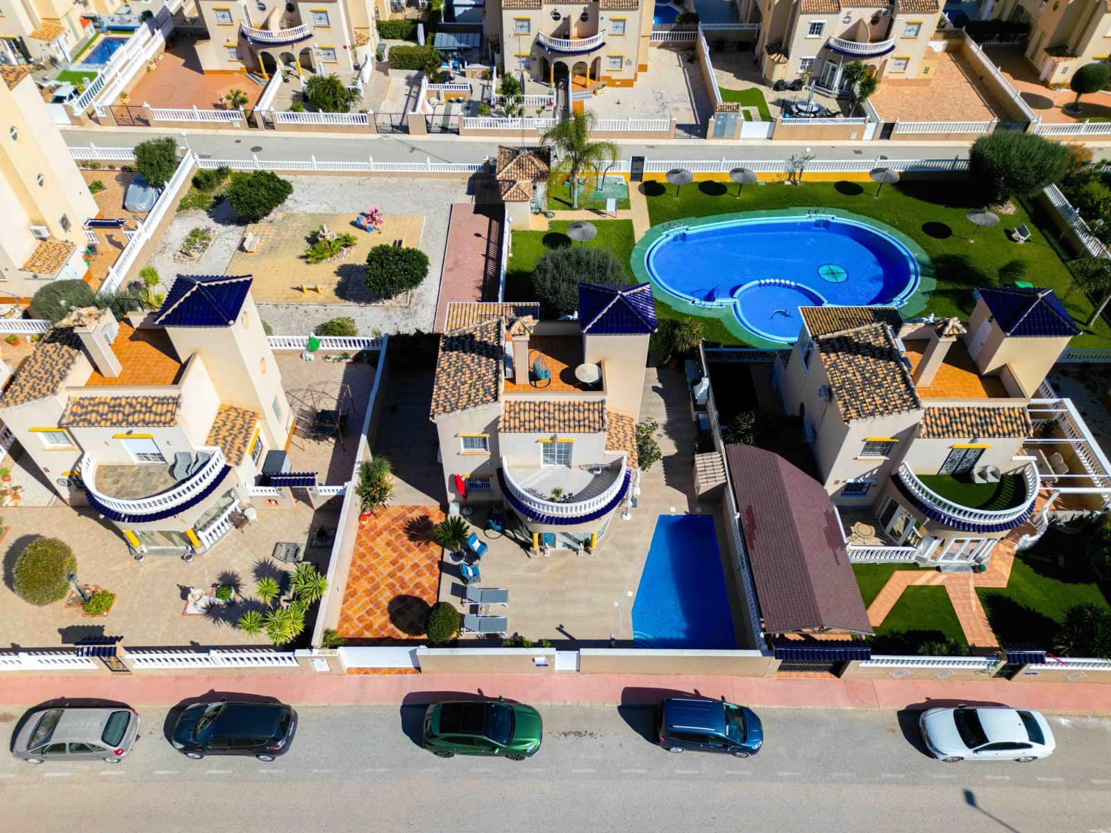 3 camera da letto Villa in vendita in Cabo Roig con piscina garage - 449.950 € (Rif: 9640656)