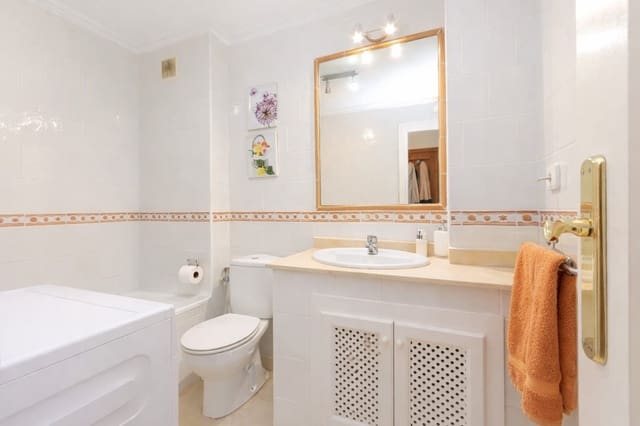 2 Zimmer Apartment zu verkaufen in Playa Flamenca, Orihuela mit Pool Garage - 189.950 € (Ref: 9646735)