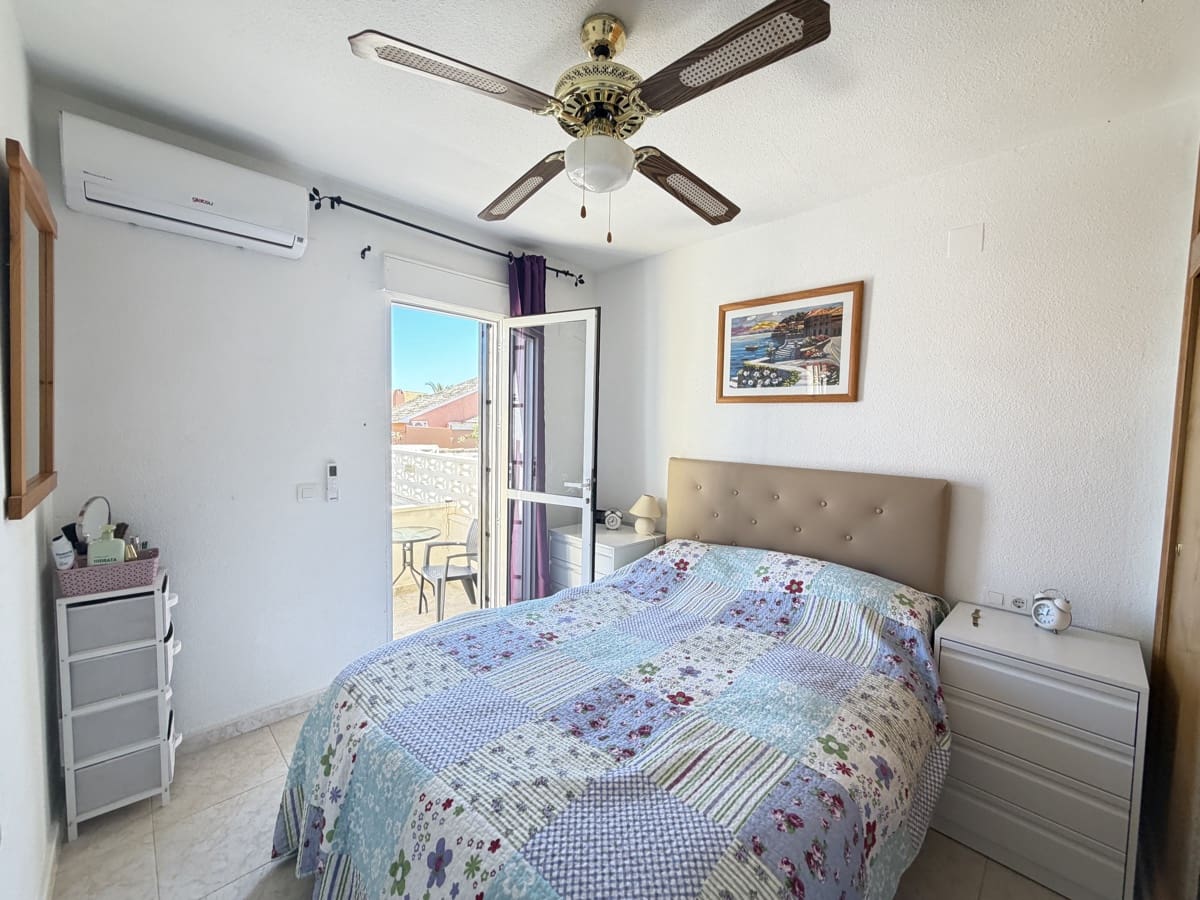 2 quarto Apartamento para venda em Villamartin com piscina - 159 995 € (Ref: 9686175)