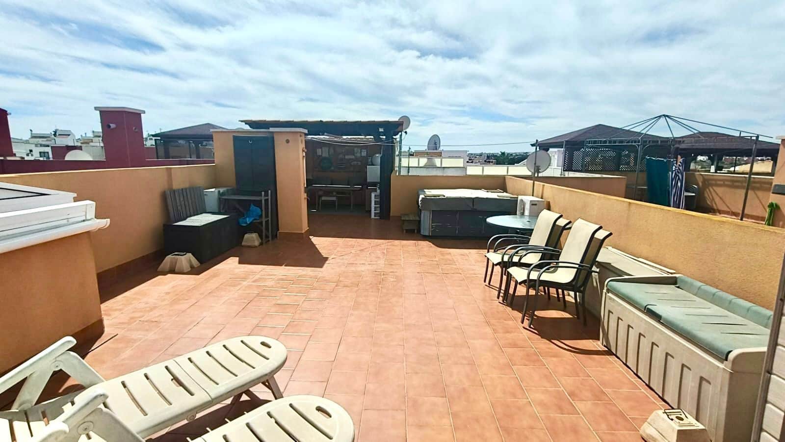 2 sypialnia Apartament na sprzedaż w Los Altos z basenem garażem - 159 000 € (Ref: 9687562)