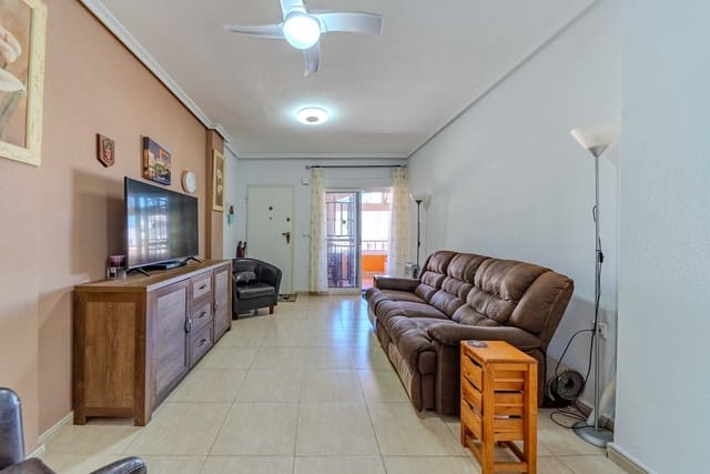 2 makuuhuone Huoneisto myytävänä paikassa Los Altos mukana uima-altaan 
autotalli - 159 000 € (Ref: 9687562)