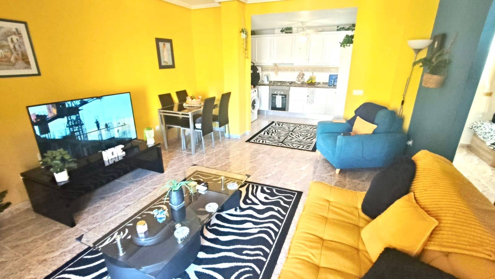 2 bedroom Apartment for sale in Villamartin with pool - € 129,000 (Ref: 9693240)