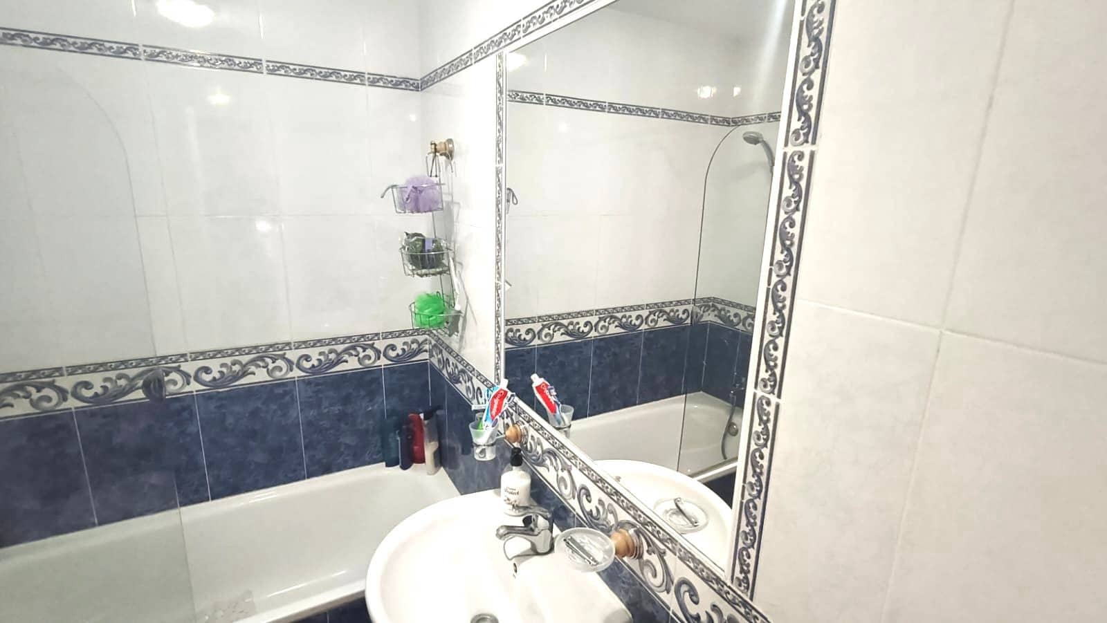 2 bedroom Apartment for sale in Villamartin with pool - € 129,000 (Ref: 9693240)