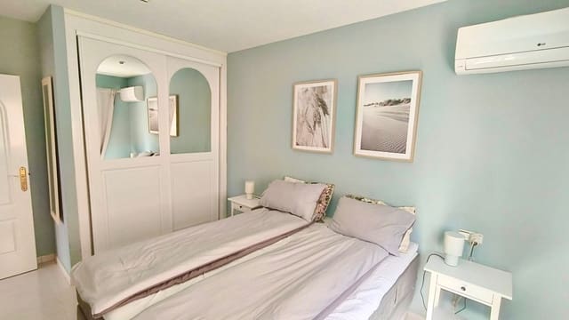 2 soveværelse Lejlighed til salg i Playa Flamenca, Orihuela med swimmingpool garage - € 189.000 (Ref: 9708207)