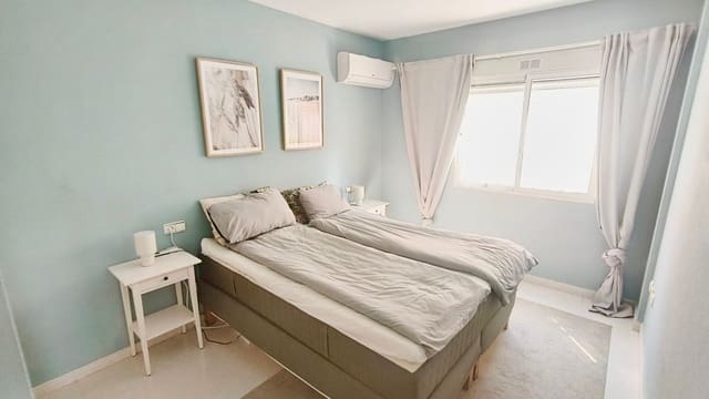 2 soveværelse Lejlighed til salg i Playa Flamenca, Orihuela med swimmingpool garage - € 189.000 (Ref: 9708207)