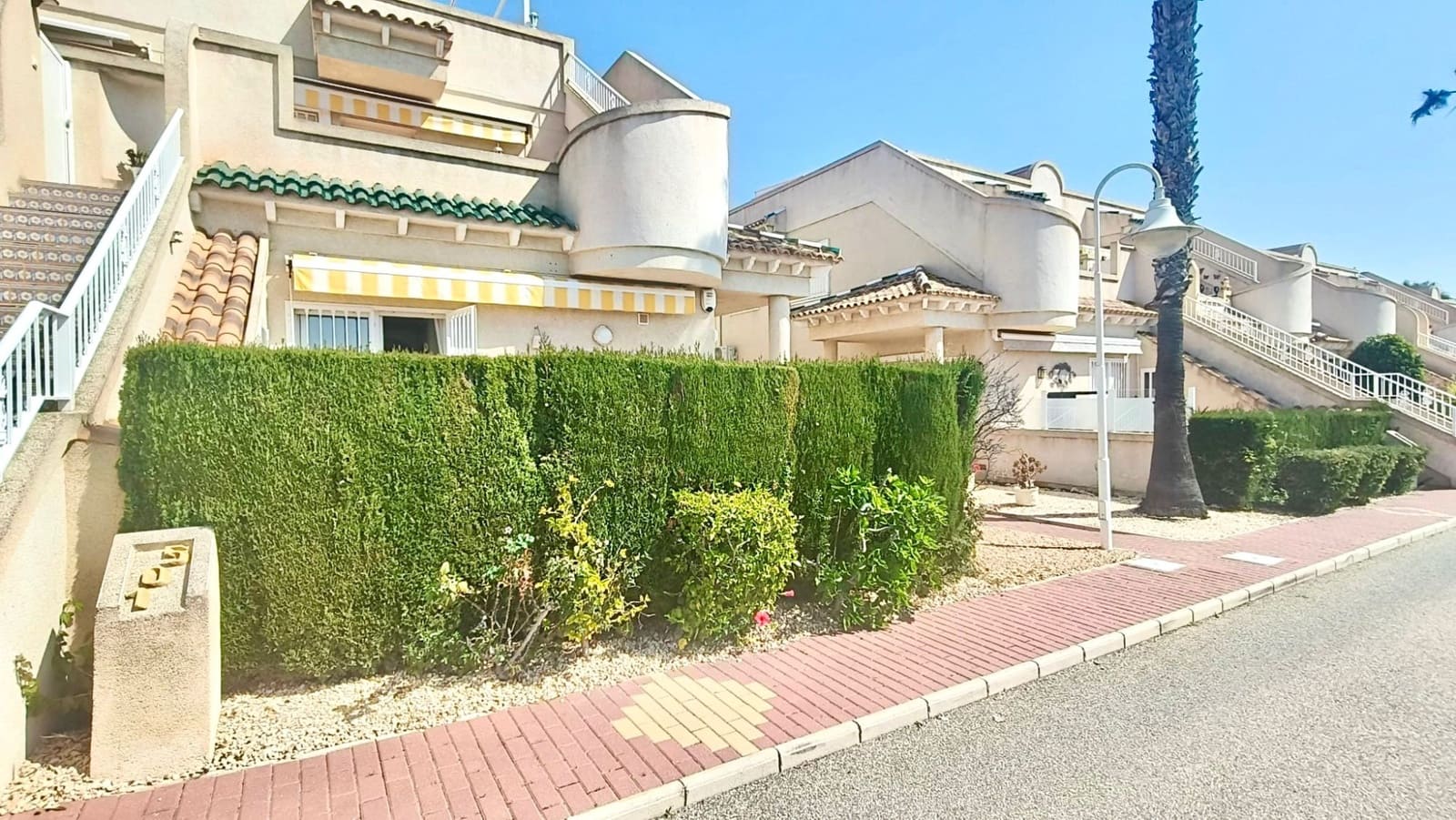 2 soveværelse Lejlighed til salg i Playa Flamenca med swimmingpool garage - € 189.000 (Ref: 9708207)