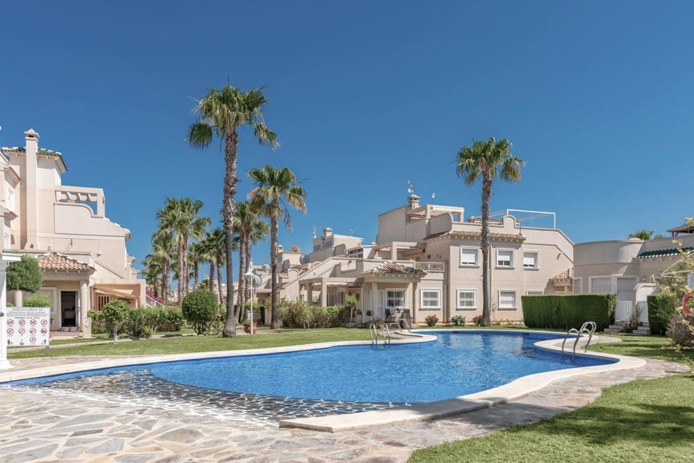 2 soveværelse Lejlighed til salg i Playa Flamenca med swimmingpool garage - € 189.000 (Ref: 9708207)