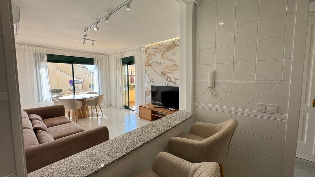 2 makuuhuone Huoneisto myytävänä paikassa Villamartin mukana uima-altaan - 249 000 € (Ref: 9721163)