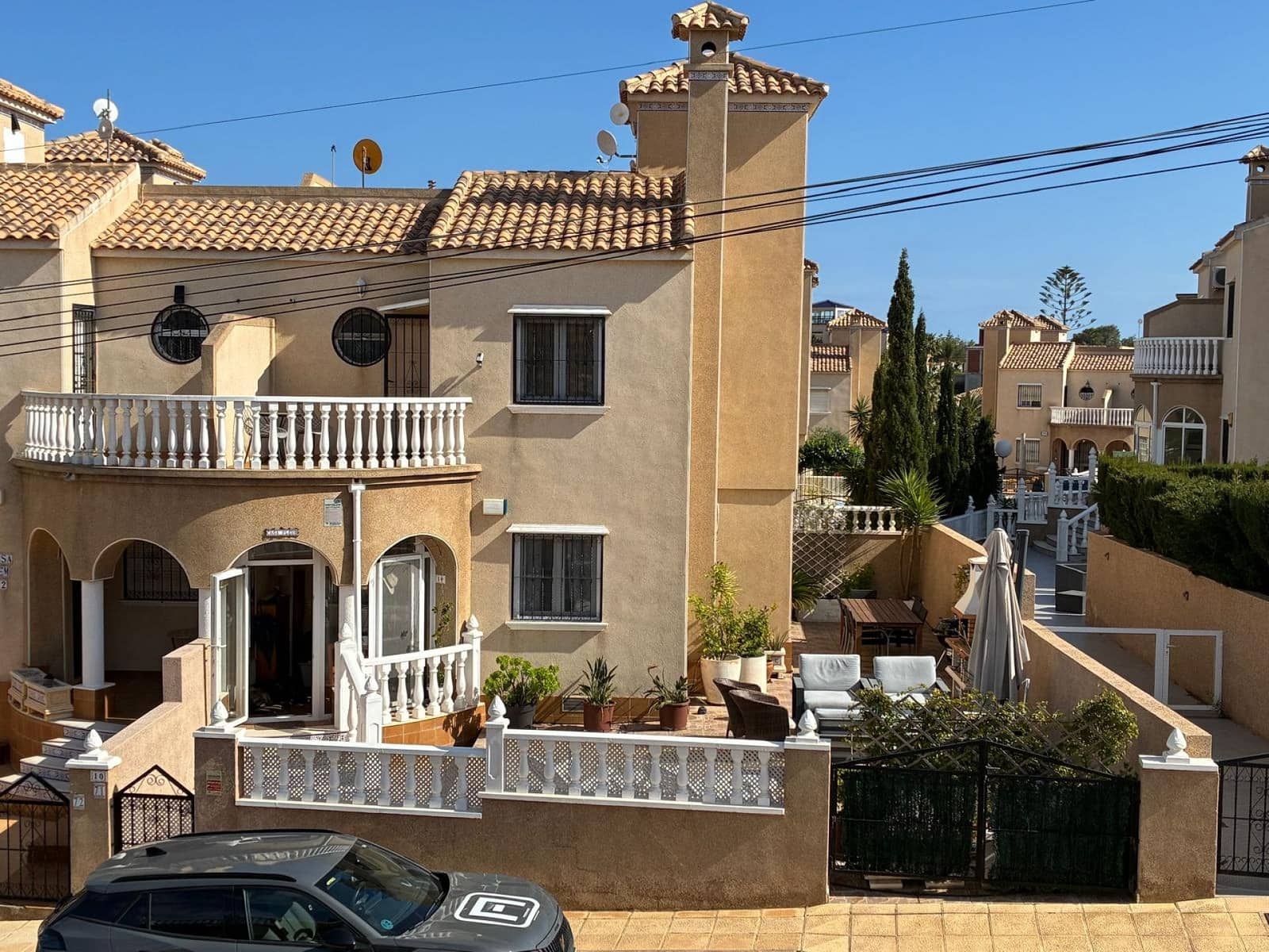 3 slaapkamer Halfvrijstaande villa te koop in Orihuela Costa met zwembad - € 249.950 (Ref: 9726514)
